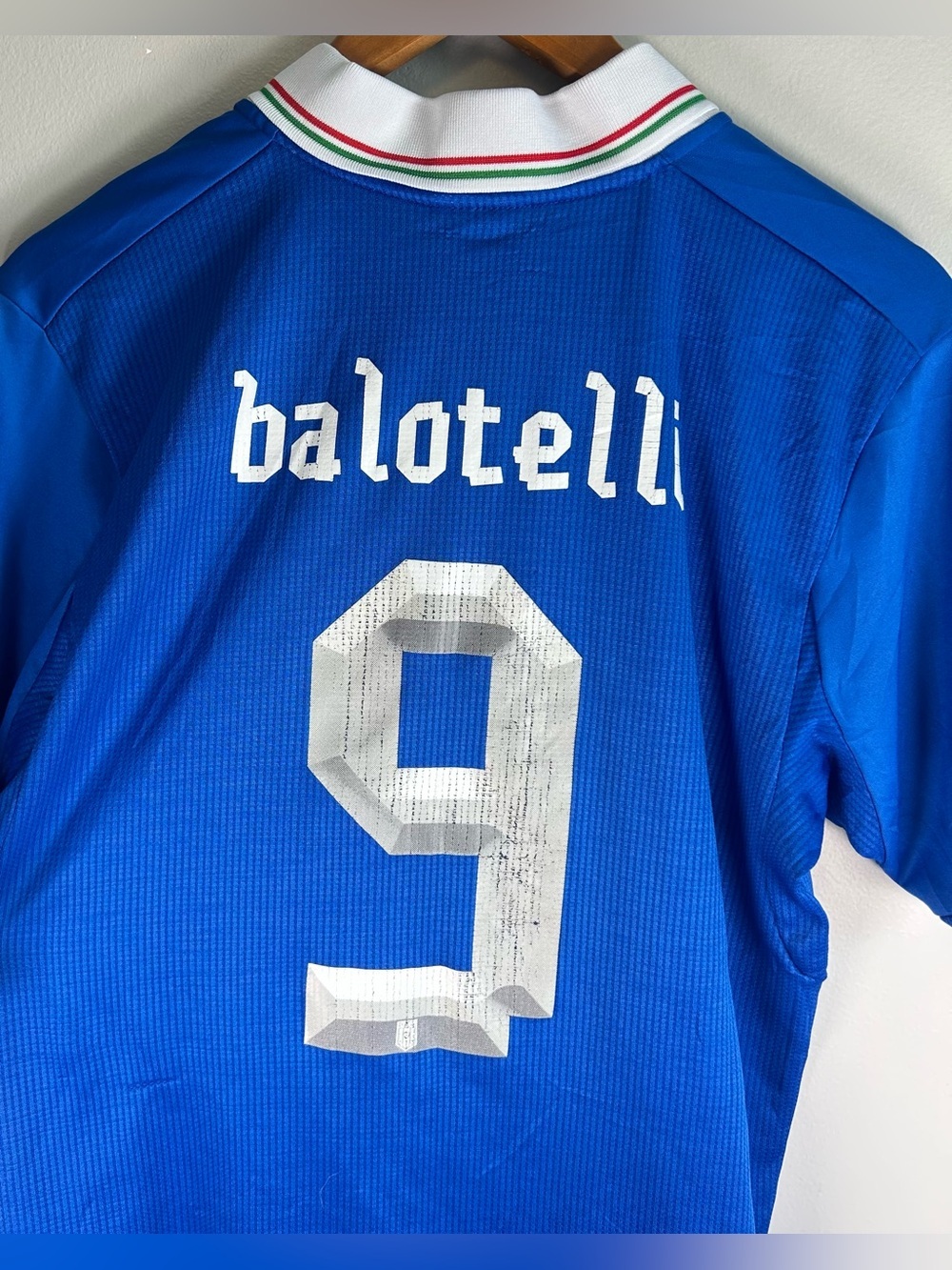 Vintage FIGC Italy Men’s Soccer Jersey L Balotelli #9 National Team Futbol Blue - Picture 6 of 12